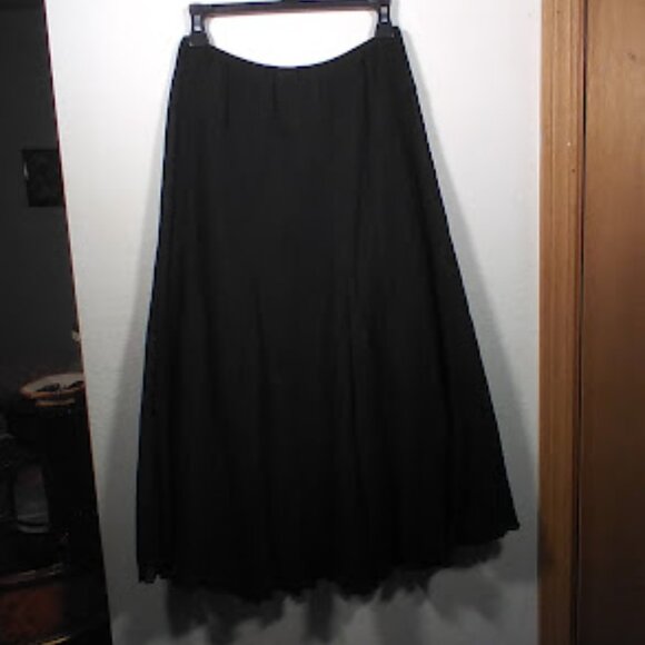 Ruby Rd. Gauze Swing Skirt Midi Length Black Elastic Waist Size 10 P - Picture 9 of 11